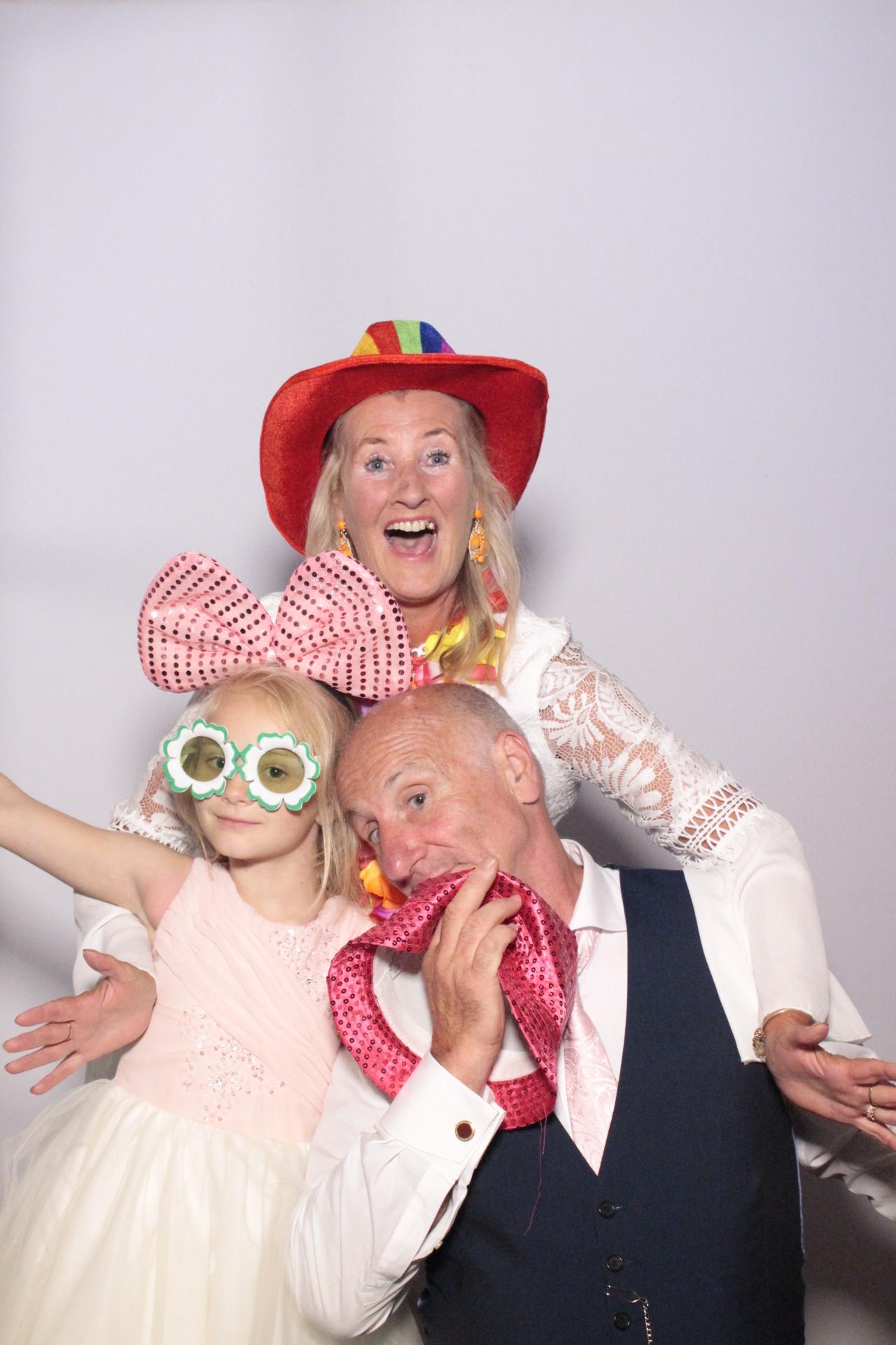 Gemma & Scott's Wedding | View more photos from the event at gallery.myphotoboothexperience.co.uk/u/MyPhotoBoothExperienceLtd/Gemma-Scotts-Wedding